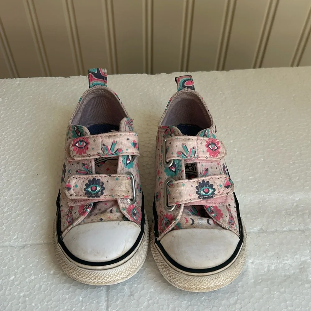 Converse All Star pink graphic butterfly eye moon hook loop sneakers size 7